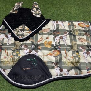 Pheasant and dog saddle pad with matching fly veil